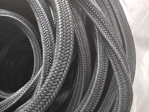 生產(chǎn)含油黑四氟盤(pán)根